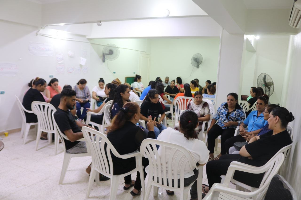 لقاءات دورية